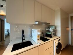 Vacanza @ East (D14), Condominium #454040061